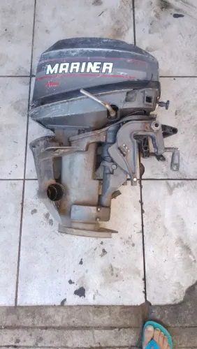 Motor de popa marine mercury 15hp para revisar