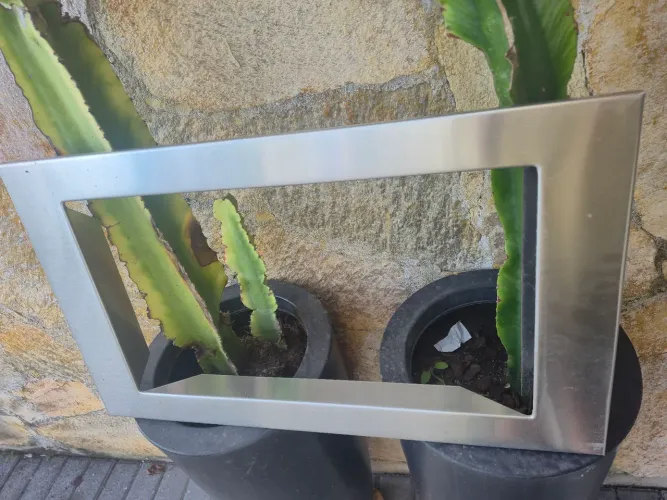 Moldura para micro-ondas de imbutir. R$ 100 reais