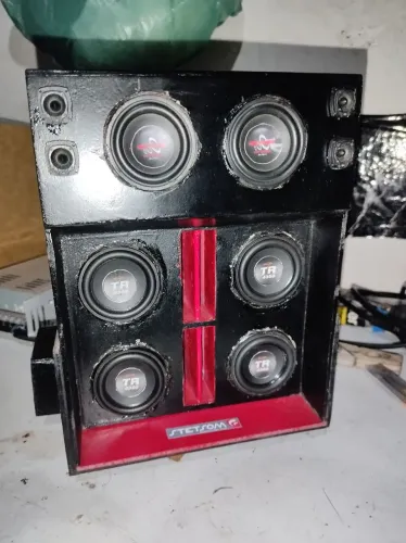 Reboque com som em miniatura