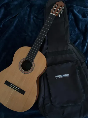 Yamaha C40m (5 anos de estrada) + Capa + Brindes