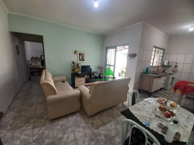 Casa para Venda em Campinas, Parque Universitário de Viracopos, 3 dormitórios, 2 banheiros