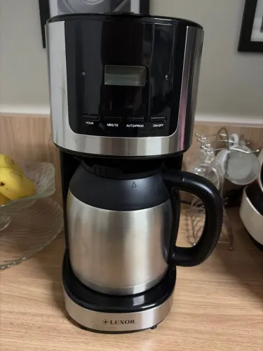 Cafeteira elétrica automática 