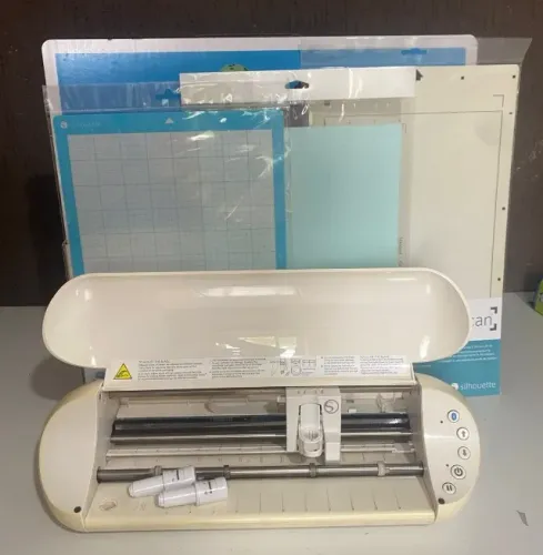 Silhouette Portrait 2