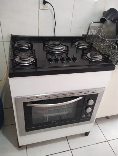Fogão a gás   e forno elétrico 