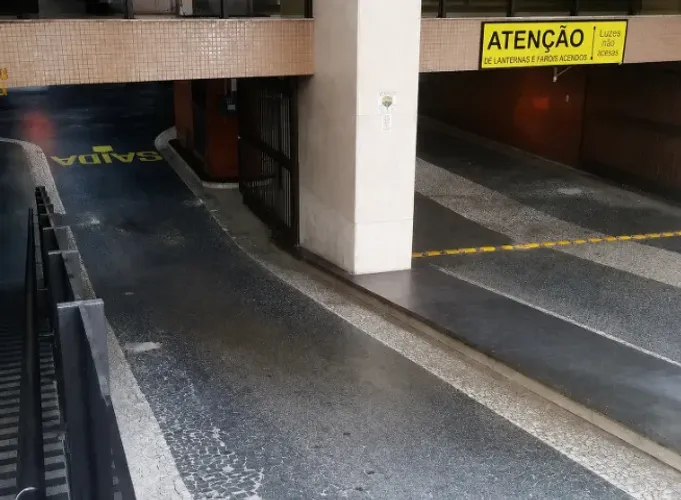 Vaga de garagem na rua TUPIS ( FUNCIONA 24 HORAS) 
