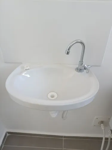 Loucas para banheiro