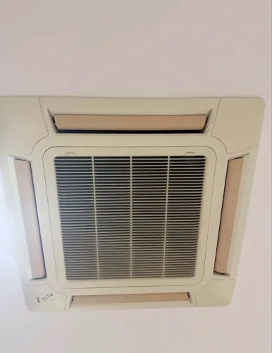 Ar-condicionado Fujitsu 32.000 BTUs Quent/frio
