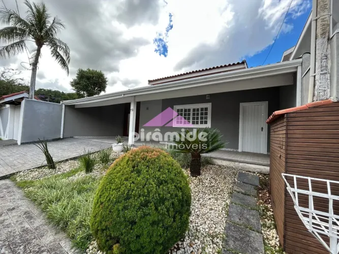 Casa para venda e locação no Morada da Serra em São José dos Campos