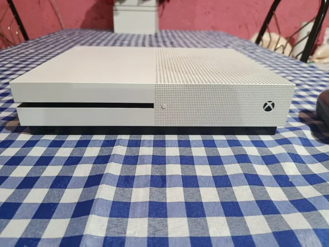 Xbox One S Seminovo