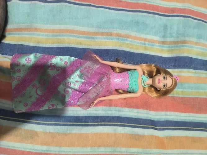 Boneca Barbie Princesa Loira