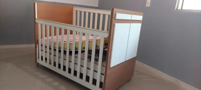 Berço infantil Divicar Anti Refluxo