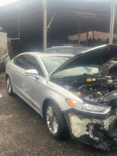 Peças de diversos carros Ford Mitsubishi volvo Jeep bmw 
