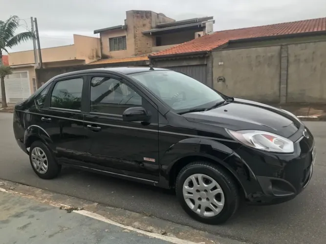 Ford Fiesta Sed. 1.6 8V Flex 4P 2012