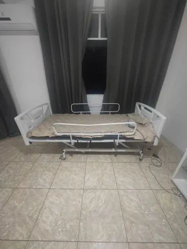 Cama Hospitalar 3 manivelas + Colchão Pneumático