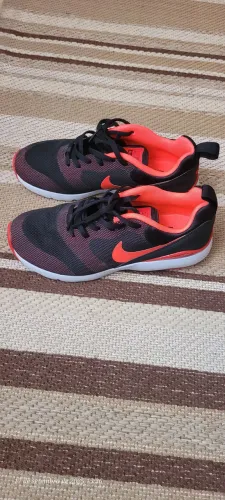 Tênis feminino Nike 