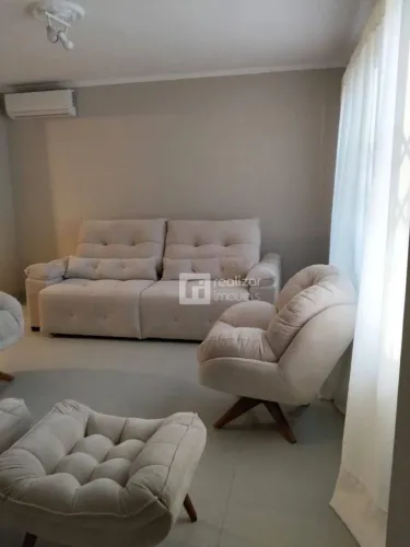Casa à venda com 3 dormitórios na Avenida Buriti  Completa e pronta para morar