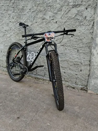 BICICLETA Aro 29 com 12 velocidade