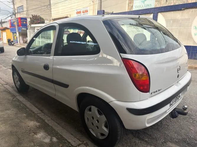 Chevrolet Celta 1.0/super/n.piq.1.0 MPFI VHC 8V 3P 2001