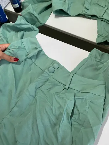 Calça verde