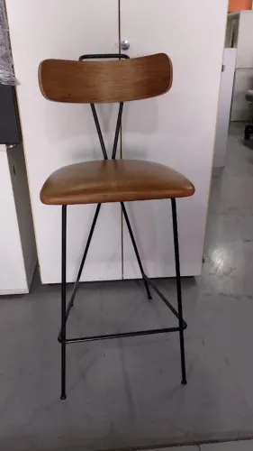 Banqueta Kita Corten Couro