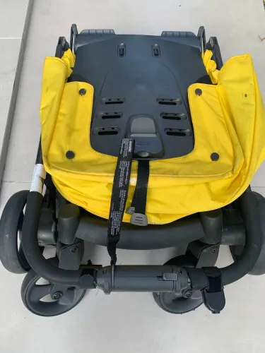 Carrinho De Bebê Mamas & Papas Armadillo Compacto Amarelo Premium