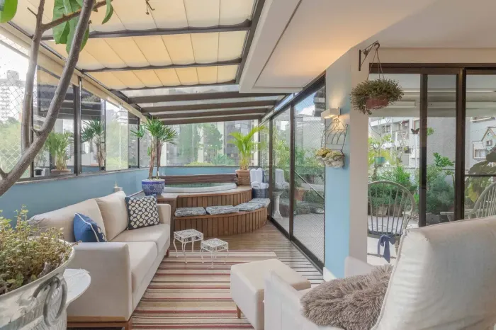 Duplex para venda tem 176 metros quadrados com 3 quartos em Bela Vista - Porto Alegre - RS