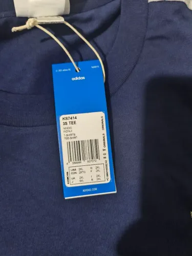Camiseta Adidas original overzize tamanho 2GG