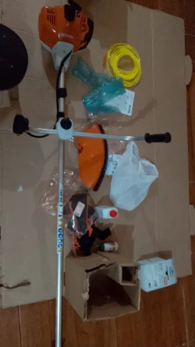 Vende-se Roçadeira STIHL ORIGINAL 