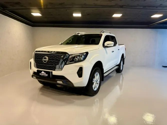 Nissan Frontier XE CD 4X4 2.3 Bi-TB Diesel Aut. 2025