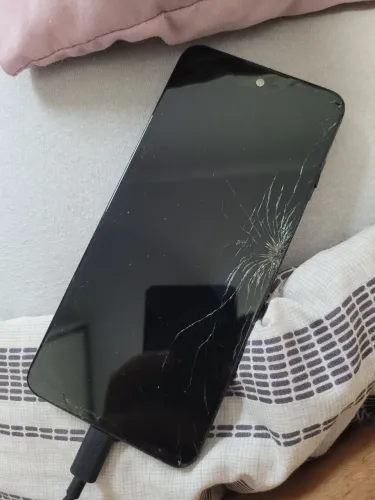 Moto G50 com Tela Quebrada