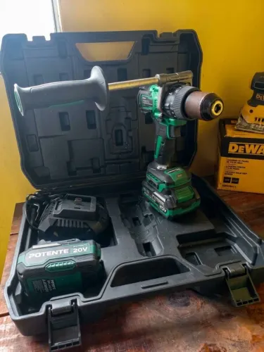Parafusadeira/Furadeira 20v Potente brasil