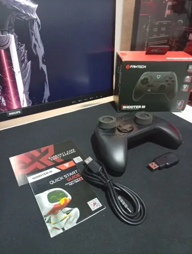 Controle Fantech Shooter III WGP13S Hall Effect Wireless 2.4G