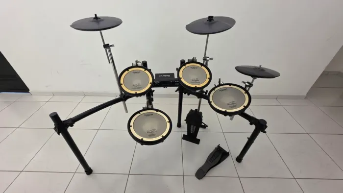 Bateria eletronica Roland TD-4