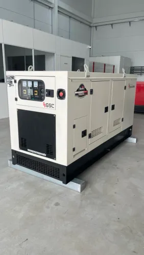 Gerador de energia 60 KVA - Apenas 106 horas de uso