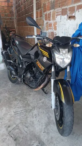 Vende-se fz25 12.000