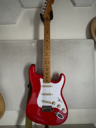 Fender strstocaster MIJ 1989 com captadores custom shop fat 50