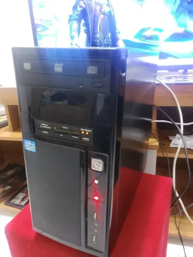 Promoção CPU core i5 com 8 gigas de memória HD de 500 com windows 10 