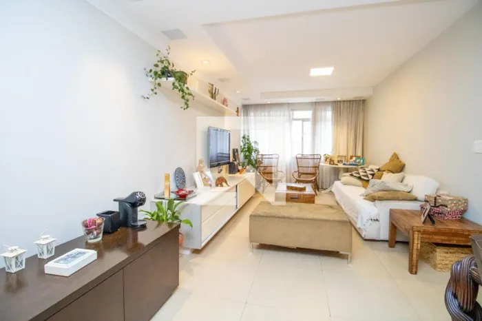 Apartamento à Venda - Itaim Bibi, 3 Quartos, 130 m2