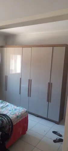 Guarda- roupa 7 portas