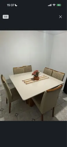 Mesa com 6 cadeiras na caixa