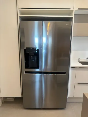 VEMDO GELADEIRA LG TRINQ SIDE BY SIDE INVERTER