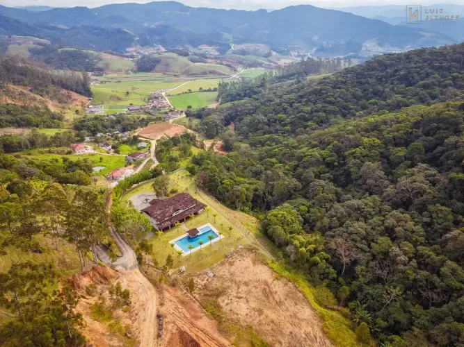 Sítio com 6 quartos sendo 6 suítes à venda - Centro, Antônio Carlos/SC
