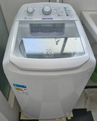 Máquina de Lavar Roupas Electrolux