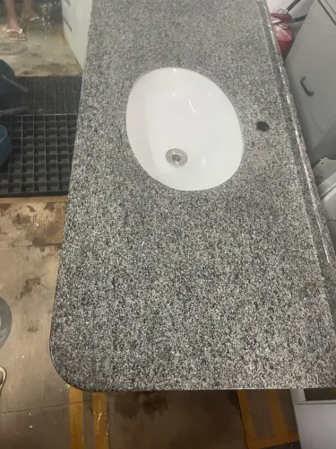 Lavabo com armário 