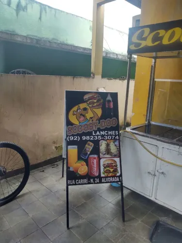Carro de hotdog do Scooby