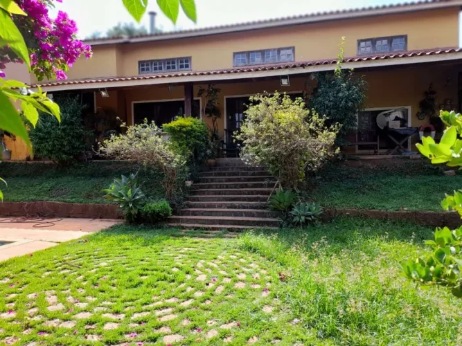 Chácara no Condomínio Porta do Sol, Mairinque/SP Oportunidade Chácara para Reformar com