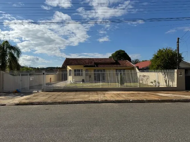 Casa no bairro Bom Jesus em Rio Negro PR