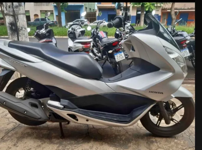 Moto automática PCX 150c