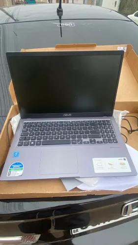 Vendo notebook asus em condições de novo