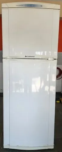 Geladeira com máquina de lavar brastemp